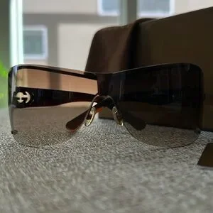 Gucci | Accessories | Gucci Sunglasses 287s Great Condition  display picture 3